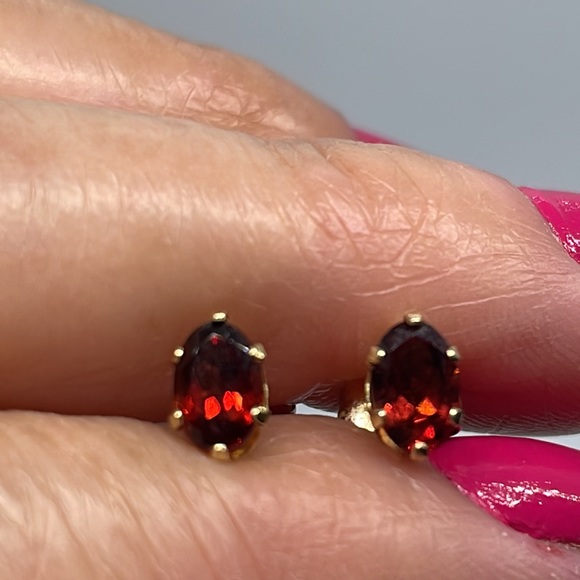Jewelry - 14K Yellow Gold Oval Garnet Ear Studs